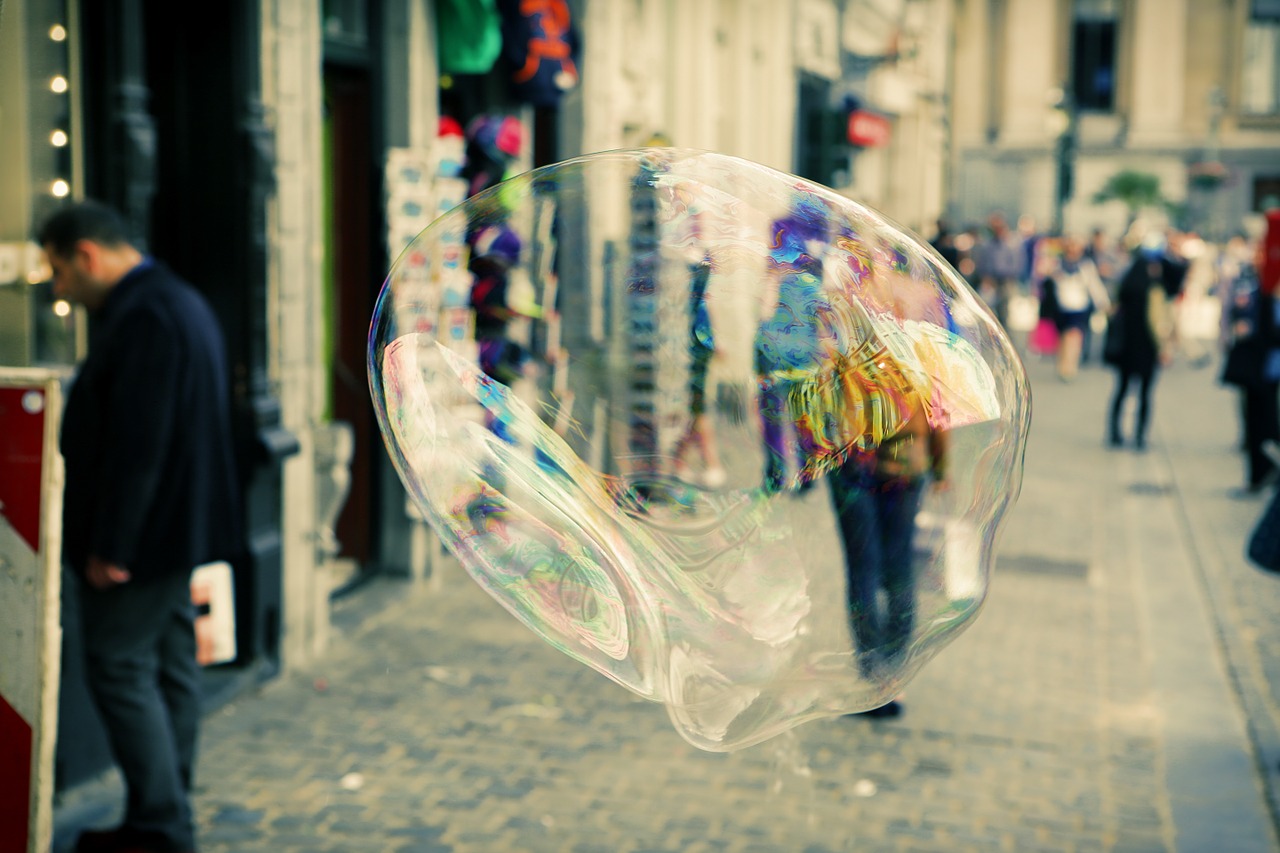 soap-bubble-406944_1280